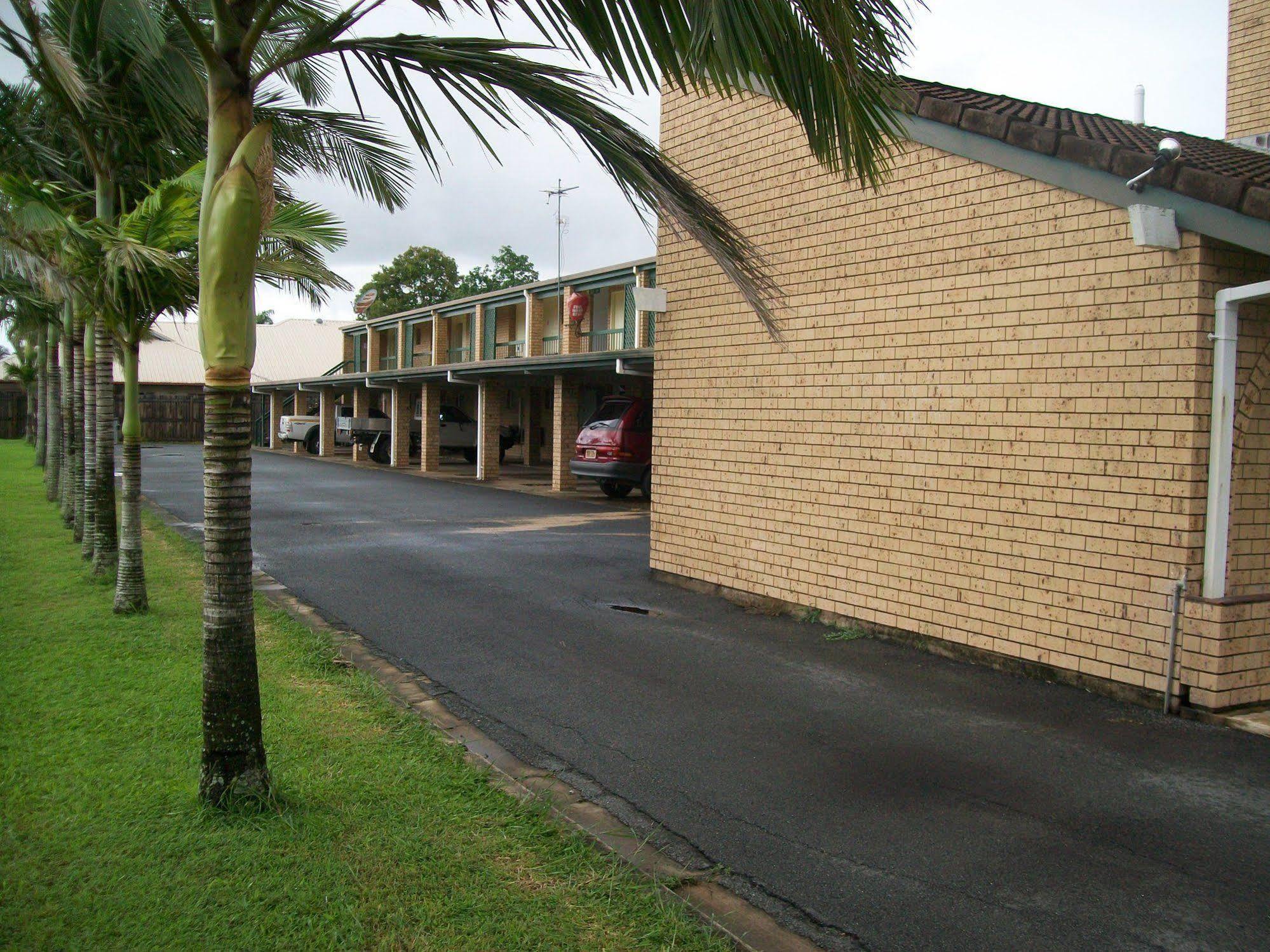 Sun Plaza Motel - マッカイ エクステリア 写真