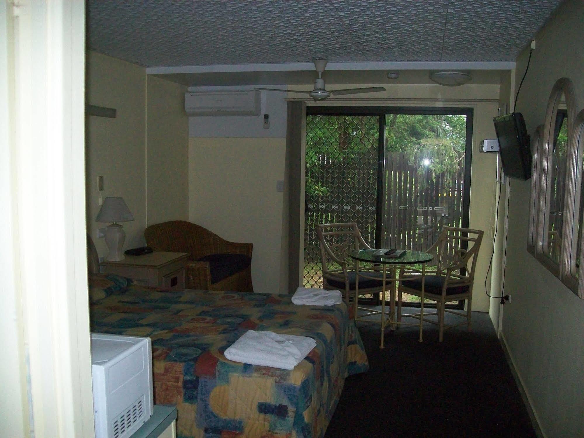 Sun Plaza Motel - マッカイ エクステリア 写真