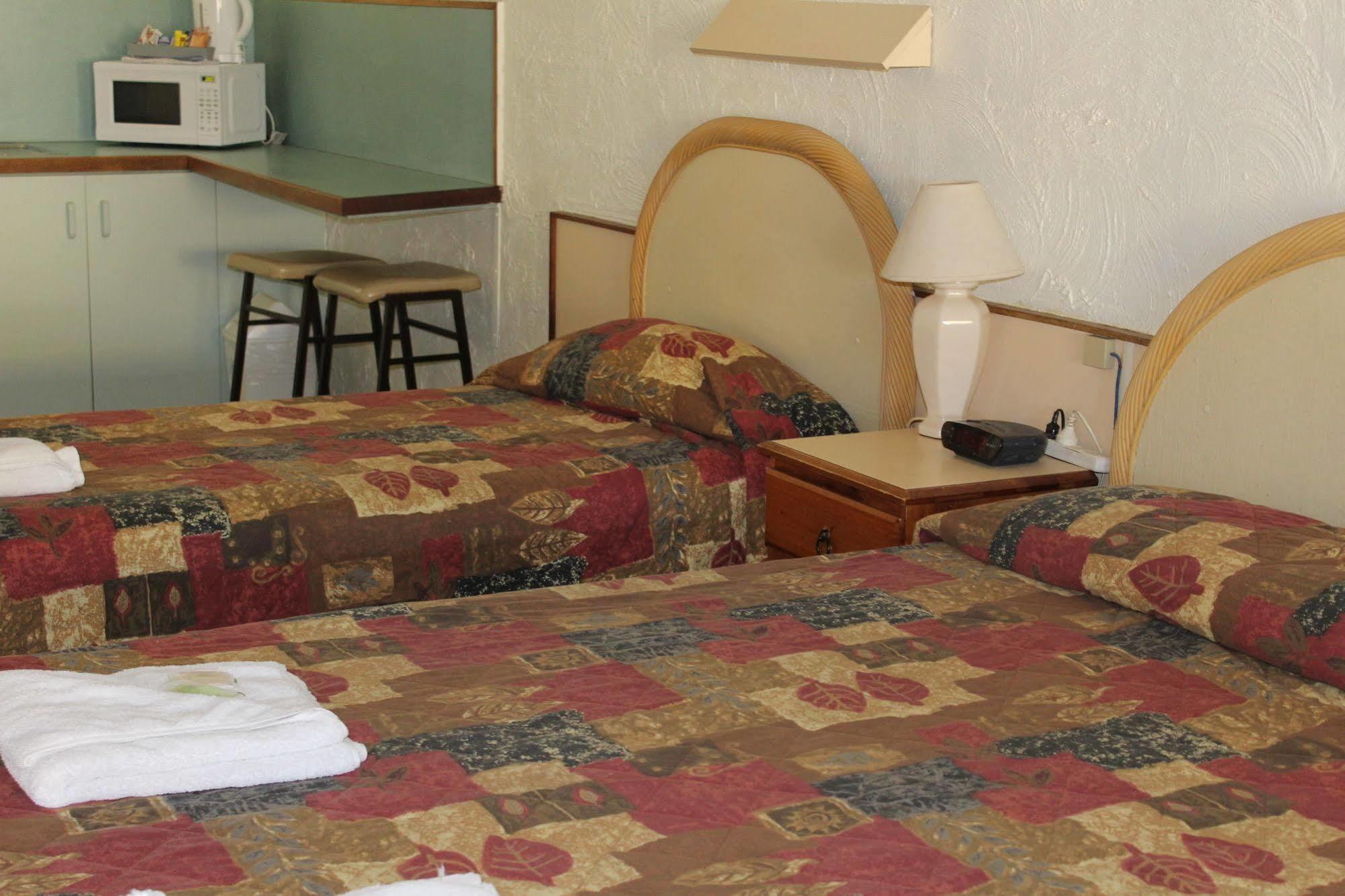 Sun Plaza Motel - マッカイ エクステリア 写真